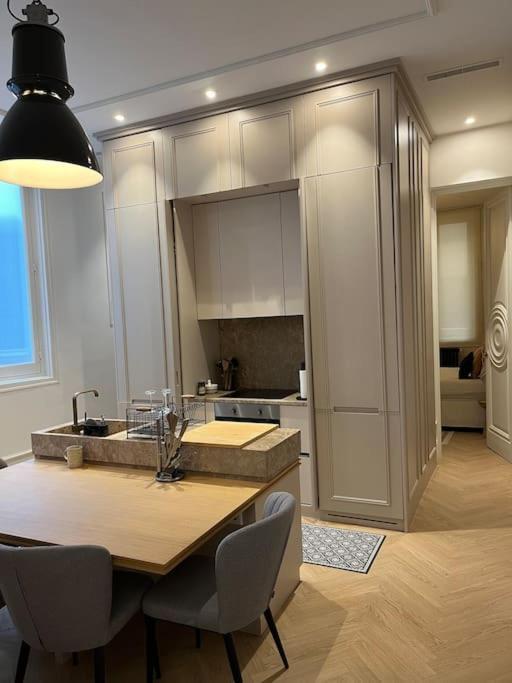 El Botones - Nuevo Apartamento De Diseno Barco Madrid Exterior foto